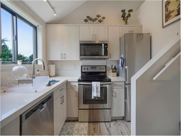 Princeville Two Bedroom Ocean View Vacation Condo