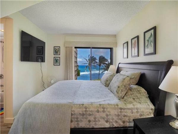 Princeville Two Bedroom Ocean View Vacation Condo