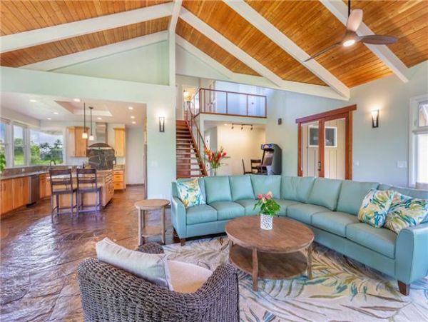 Luxury Four Bedroom Princeville Vacation Villa 10 Guests