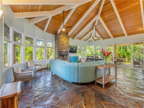 Luxury Four Bedroom Princeville Vacation Villa 10 Guests