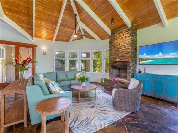 Luxury Four Bedroom Princeville Vacation Villa 10 Guests