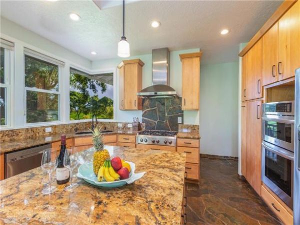 Luxury Four Bedroom Princeville Vacation Villa 10 Guests