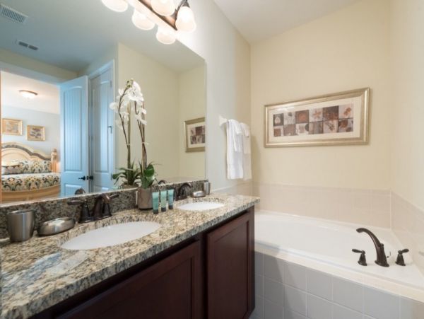 Orlando Vacation Home 10 Bedrooms, Pool & Resort Amenities