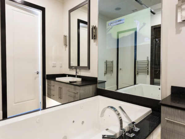 Luxury 10 Bedroom Vacation Home with Amazing Amenities