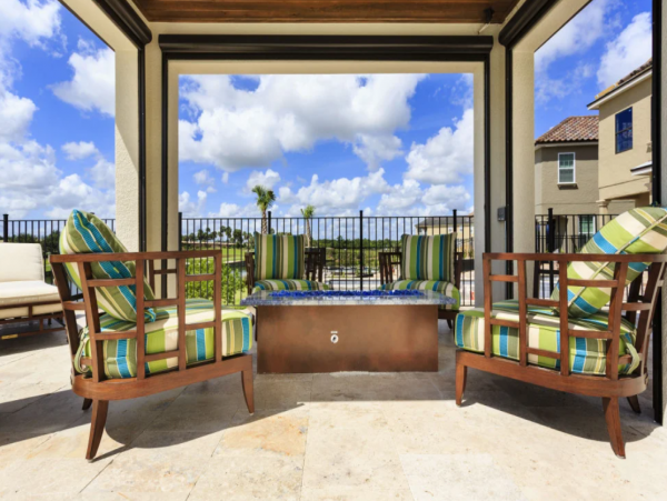 Luxury 10 Bedroom Vacation Home with Amazing Amenities