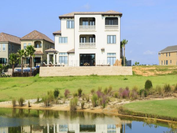 Luxury 10 Bedroom Vacation Home with Amazing Amenities