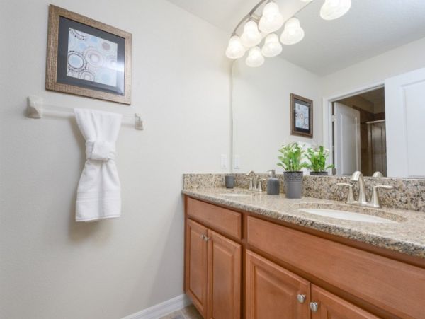 Orlando Home 980015