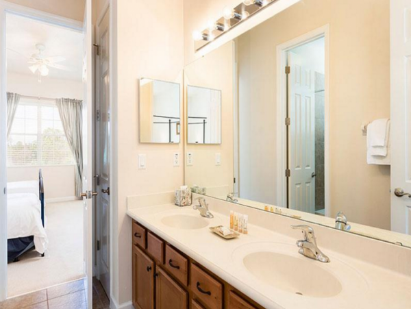 Orlando Home 980084