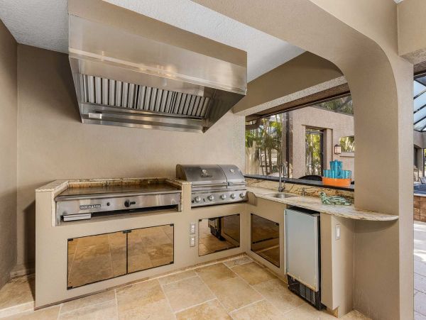 Cape Coral Vacation Pool Home Canal Views Sleeps 9