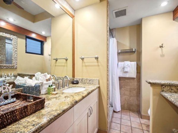 Maui Vacation Rental - Oceanfront Studio on Napili-Honokowai Coast
