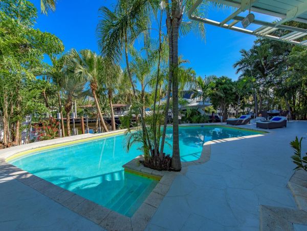 Luxury Canal View Fort Lauderdale Vacation Home with Pool