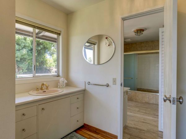 Spacious Vacation Ocean View Duplex in Kaanapali Close to Beach
