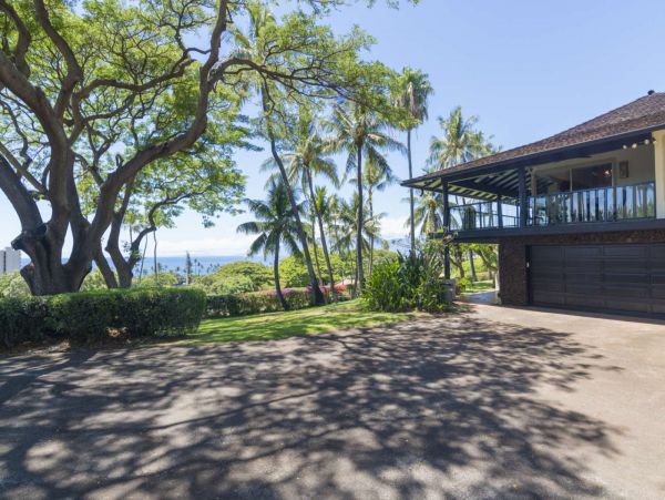 Spacious Vacation Ocean View Duplex in Kaanapali Close to Beach