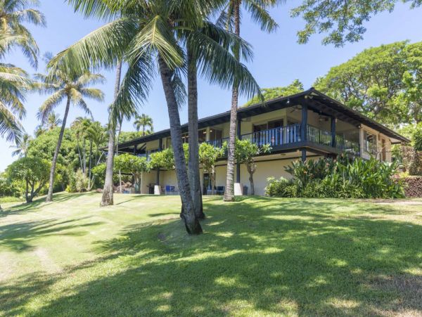 Spacious Vacation Ocean View Duplex in Kaanapali Close to Beach