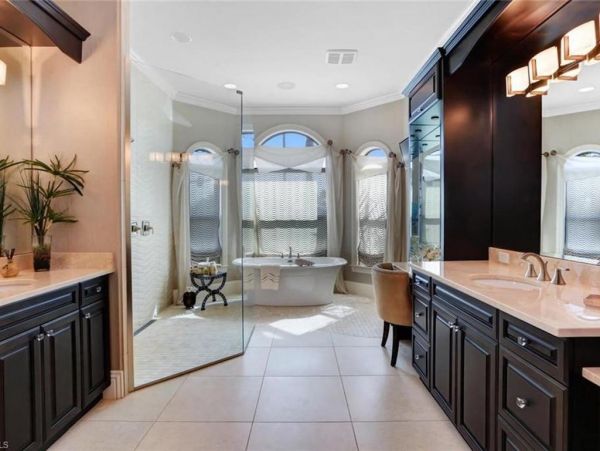 Las Vegas Luxury Vacation Rental Home Ten Bedrooms