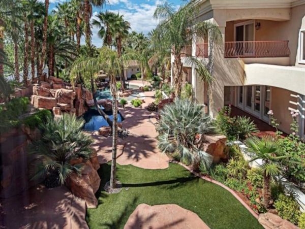 Las Vegas Luxury Vacation Rental Home Ten Bedrooms