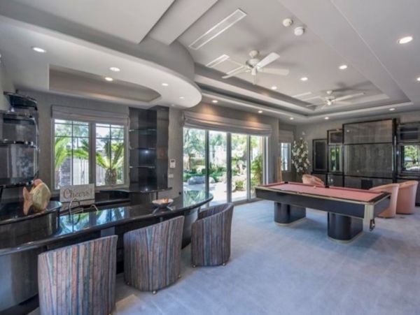 Las Vegas Luxury Vacation Rental Home Ten Bedrooms