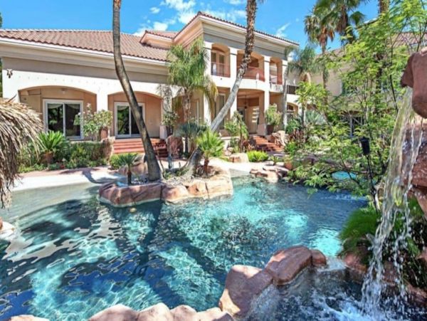 Las Vegas Luxury Vacation Rental Home Ten Bedrooms