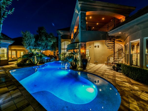 Las Vegas Luxury Vacation Rental Home Eleven Bedrooms