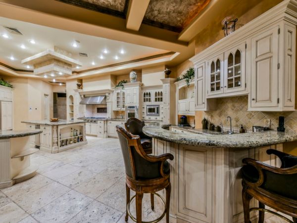 Las Vegas Luxury Vacation Rental Home Eleven Bedrooms