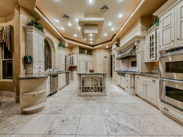 Las Vegas Luxury Vacation Rental Home Eleven Bedrooms