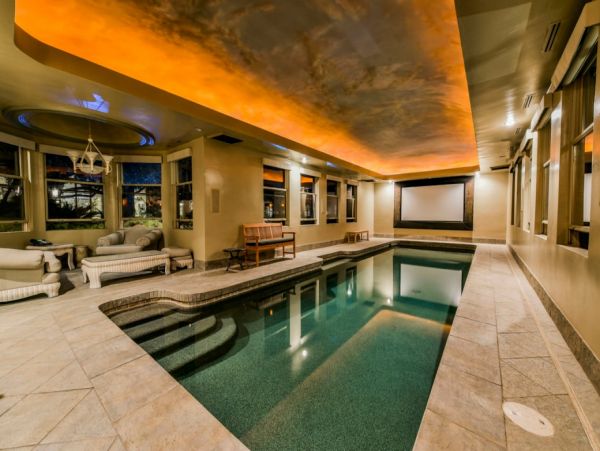 Las Vegas Luxury Vacation Rental Home Eleven Bedrooms