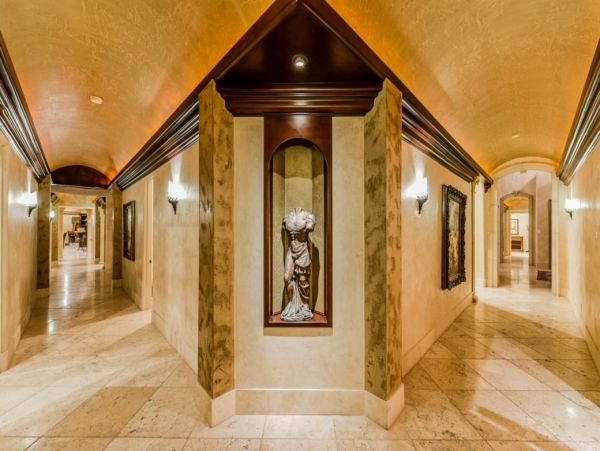 Las Vegas Luxury Vacation Rental Home Eleven Bedrooms