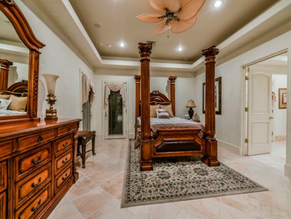 Las Vegas Luxury Vacation Rental Home Eleven Bedrooms