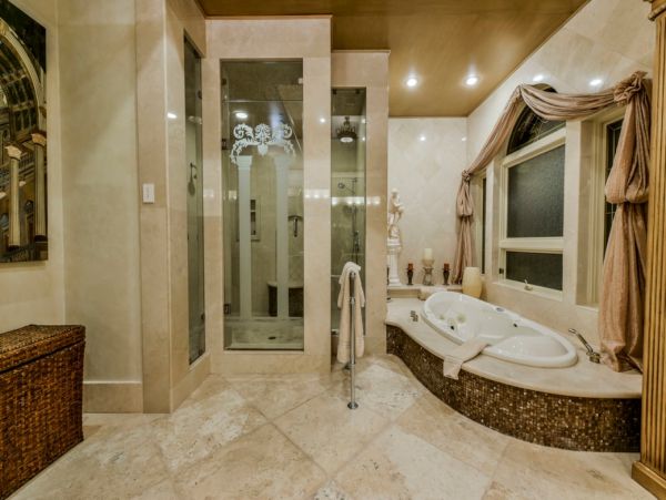 Las Vegas Luxury Vacation Rental Home Eleven Bedrooms