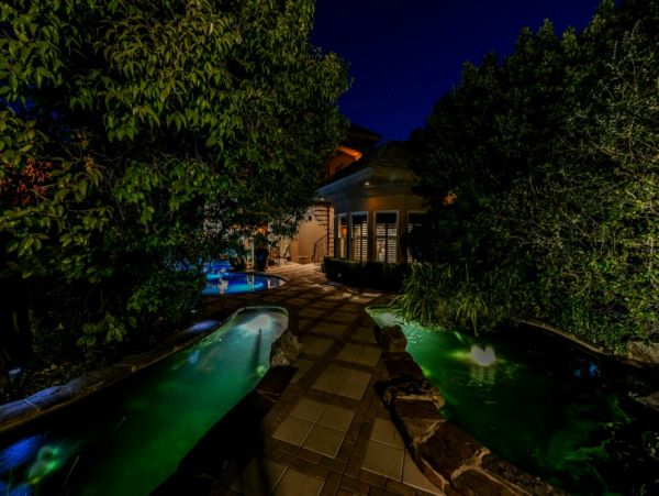 Las Vegas Luxury Vacation Rental Home Eleven Bedrooms