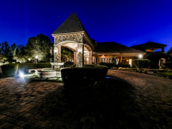 Las Vegas Luxury Vacation Rental Home Eleven Bedrooms