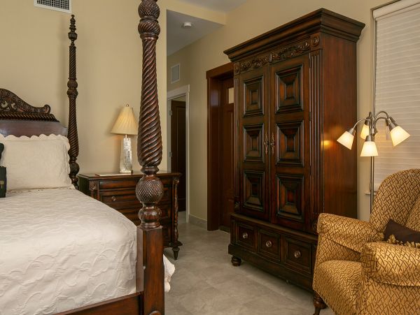 St. John Home 980282
