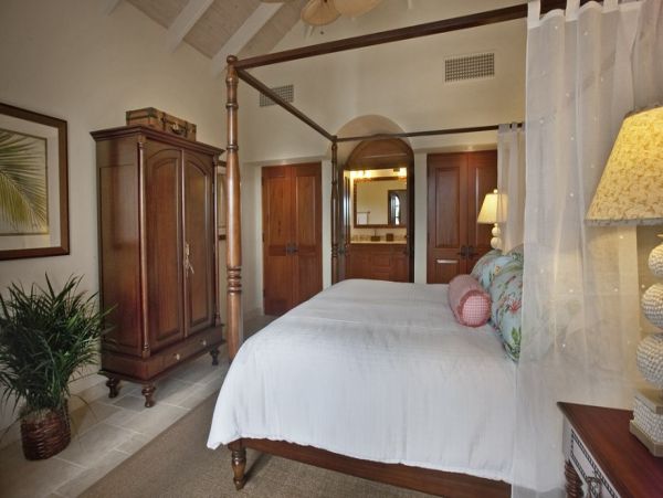 St. John Home 980283