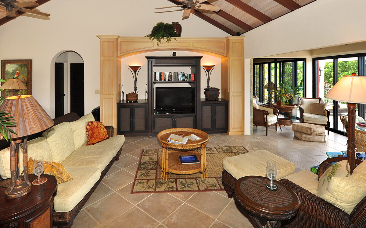 St. John Home 980285