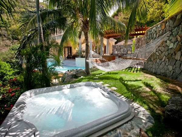 St. John Home 980289