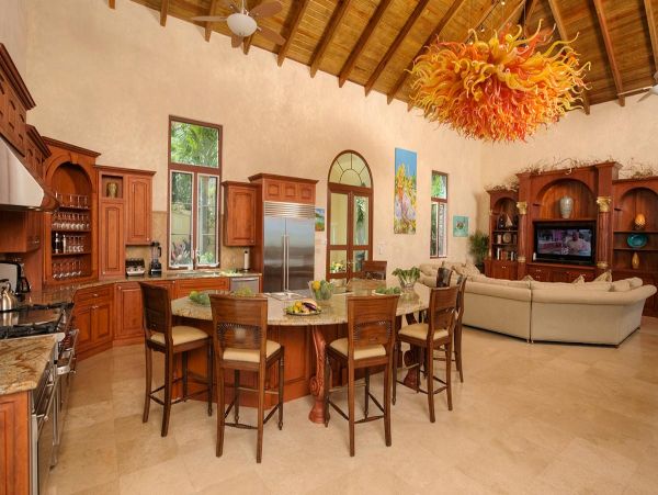 St. John Home 980290