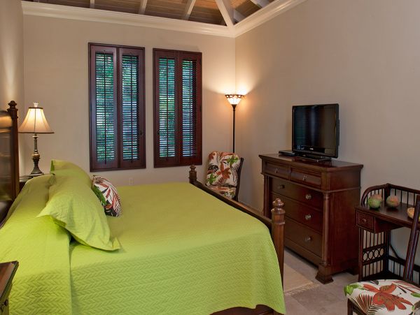 St. John Home 980291