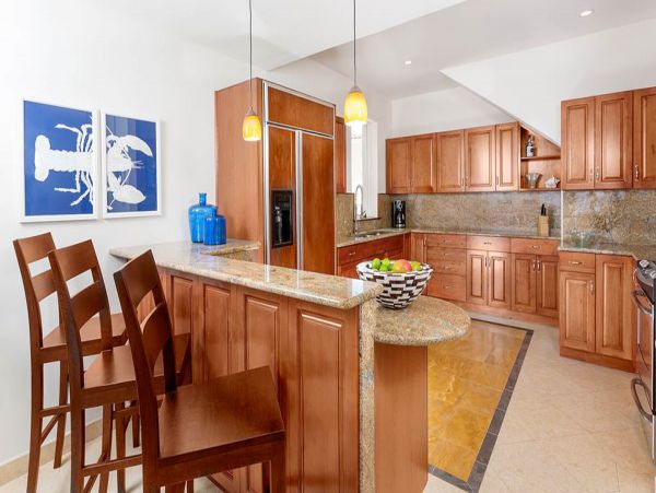 St. John Home 980294