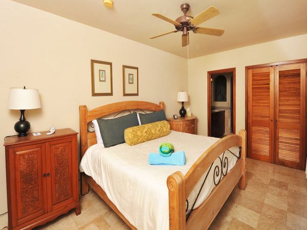 St. John Home 980295