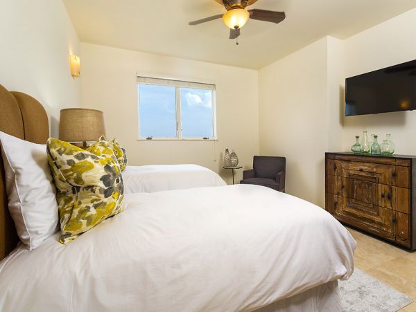St. John Home 980296