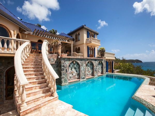 St. John Home 980297
