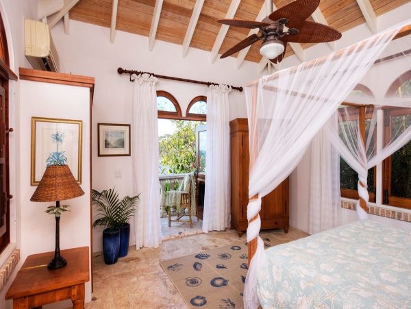St. John Home 980297