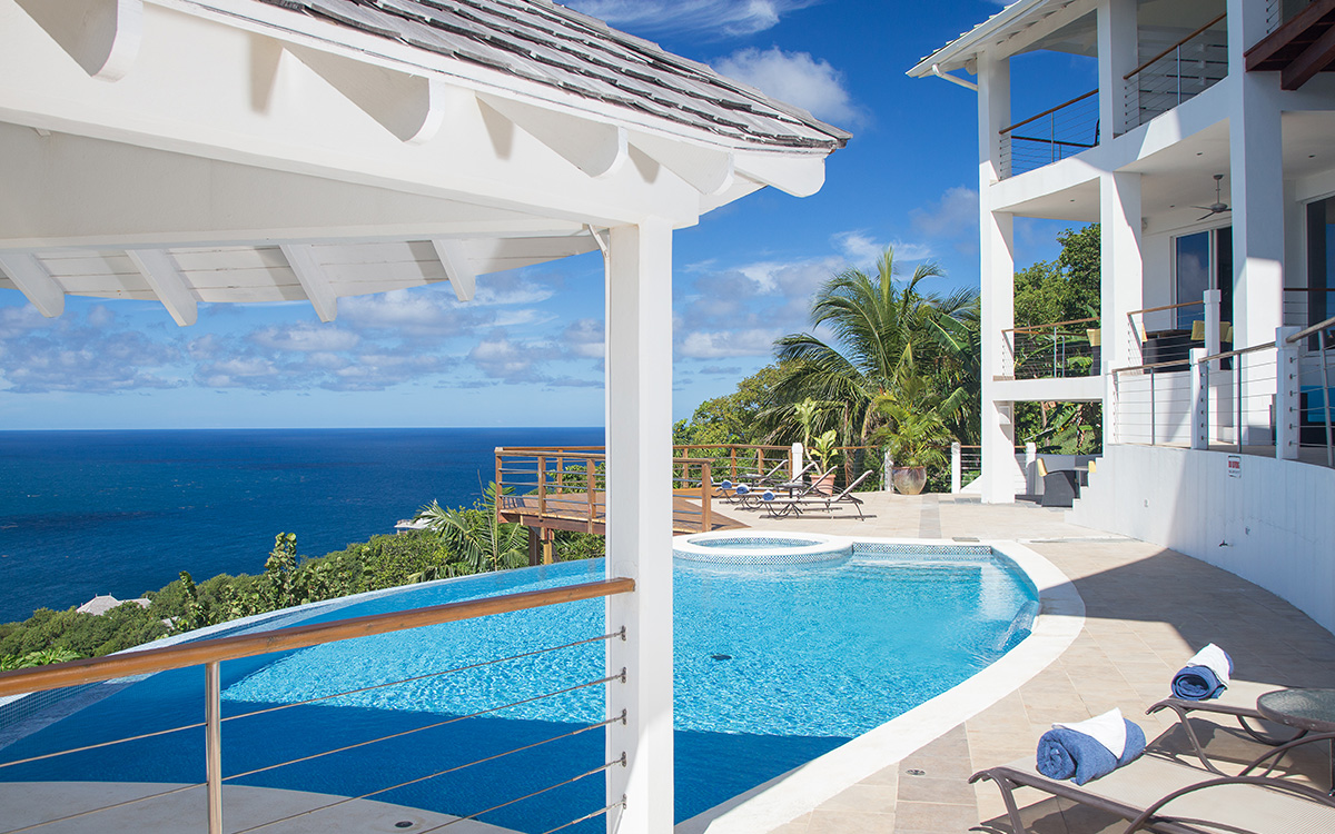 6 Bedroom Infinity Pool Villa