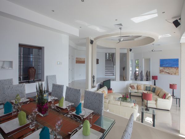 6 Bedroom Infinity Pool Villa