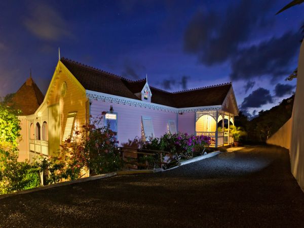 St. Lucia Home 980303