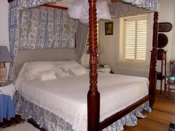 St. Lucia Home 980303