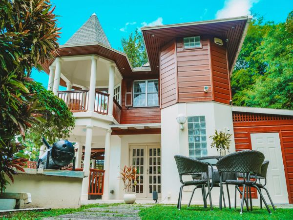 St. Lucia Home 980304