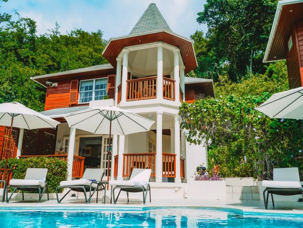 St. Lucia Home 980304