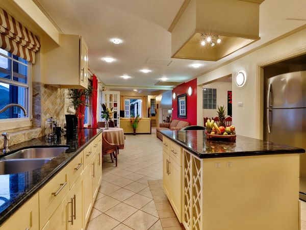 St. Lucia Home 980304