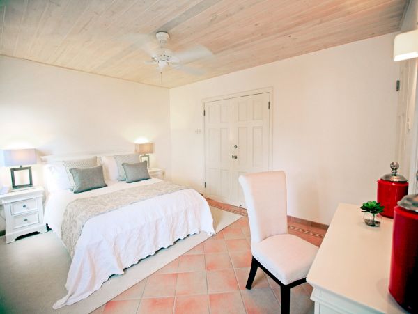 St. Lucia Home 980307